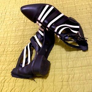 Cute black and white flat shoes